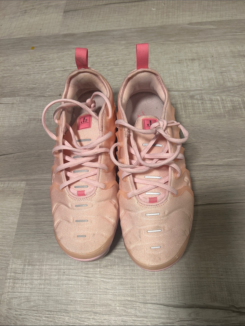 Nike Women's Pink Peach Athletic Sneakers